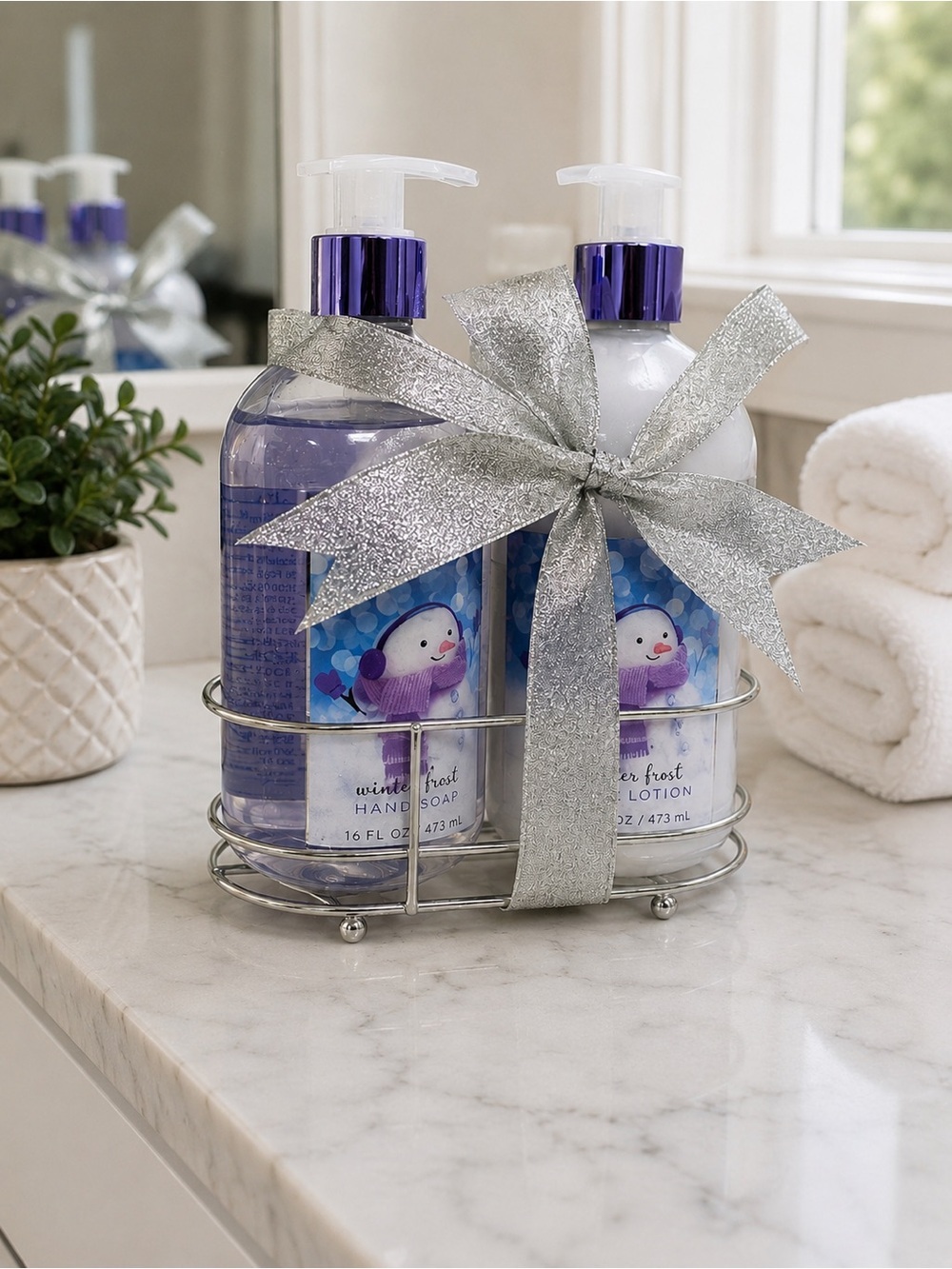 Simple Pleasures Winter Frost Bath Set Soap Lotion Caddy Gift